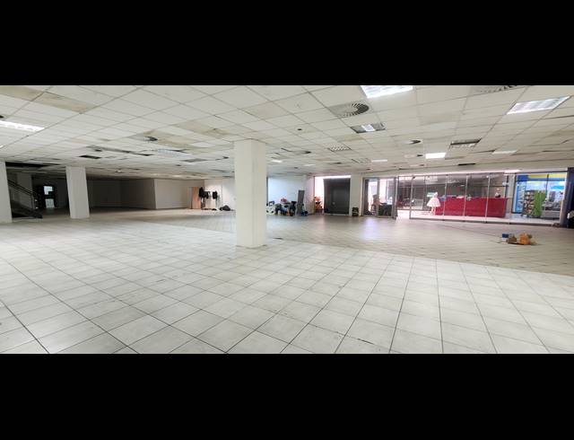573M² RETAIL TO LET IN HALFWAY HOUSE